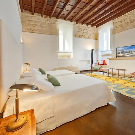 Vico Dei Bolognesi Palazzo Personè Bed & Breakfast